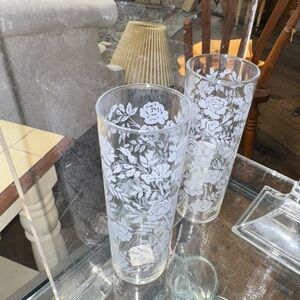 Set of 2 Libby “Winter White Roses”